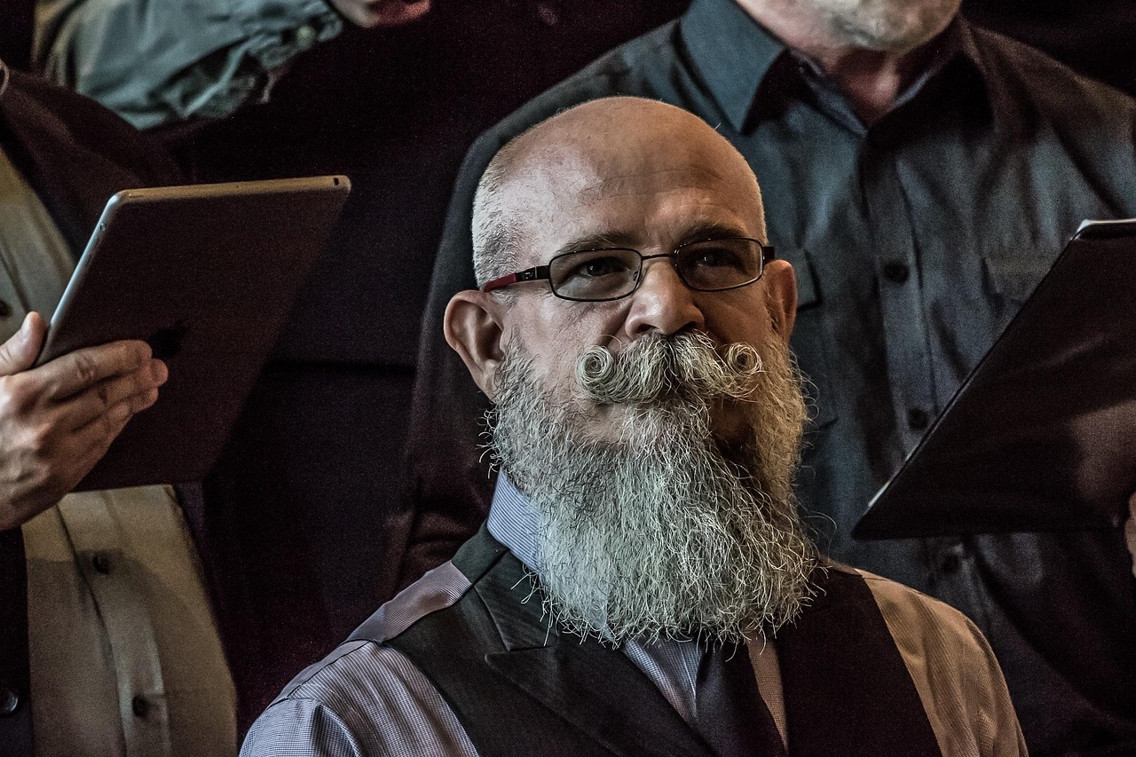 白髪エイジング毛のケア方法にはどんな選択肢がある？