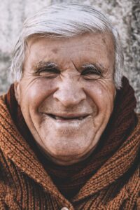 白髪ケアの口コミは本当に役立つ？実際の体験を徹底調査！