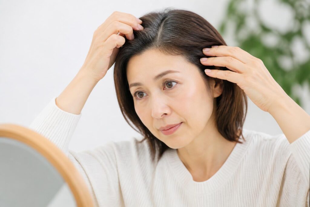 頭皮マッサージを続けた結果、白髪は減少するのか？
